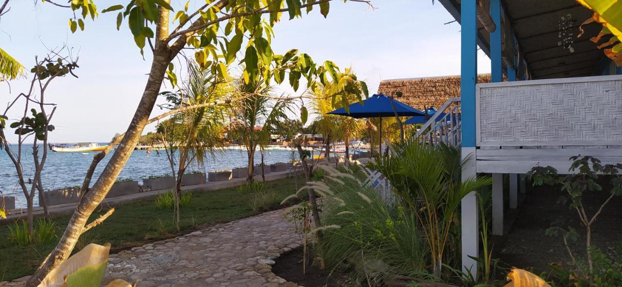 Moyo Island Resort Exterior foto